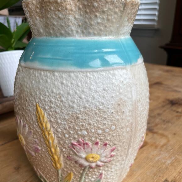 1880s English majolica art pottery pitcher - Picture 6 of 9